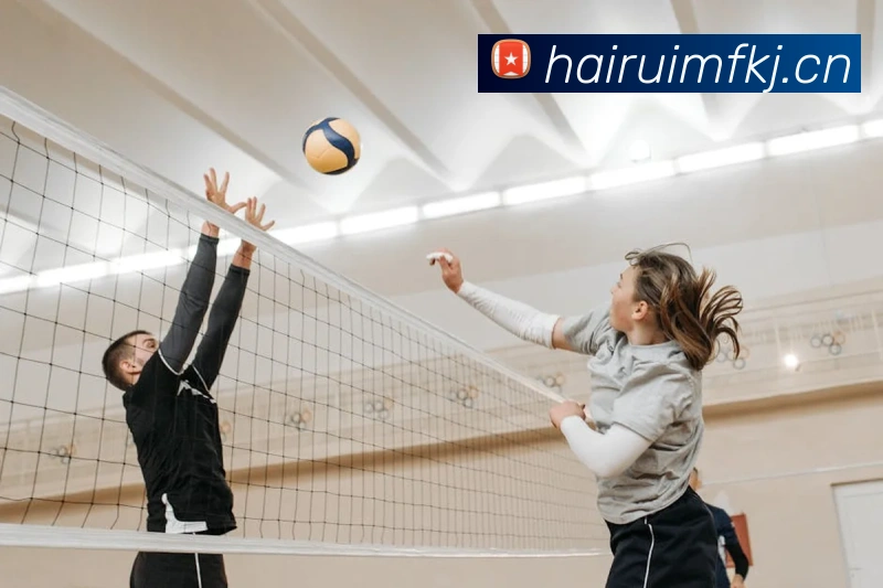 聚焦欧冠赛程安排：淘汰赛阶段时间表与晋级形势分析